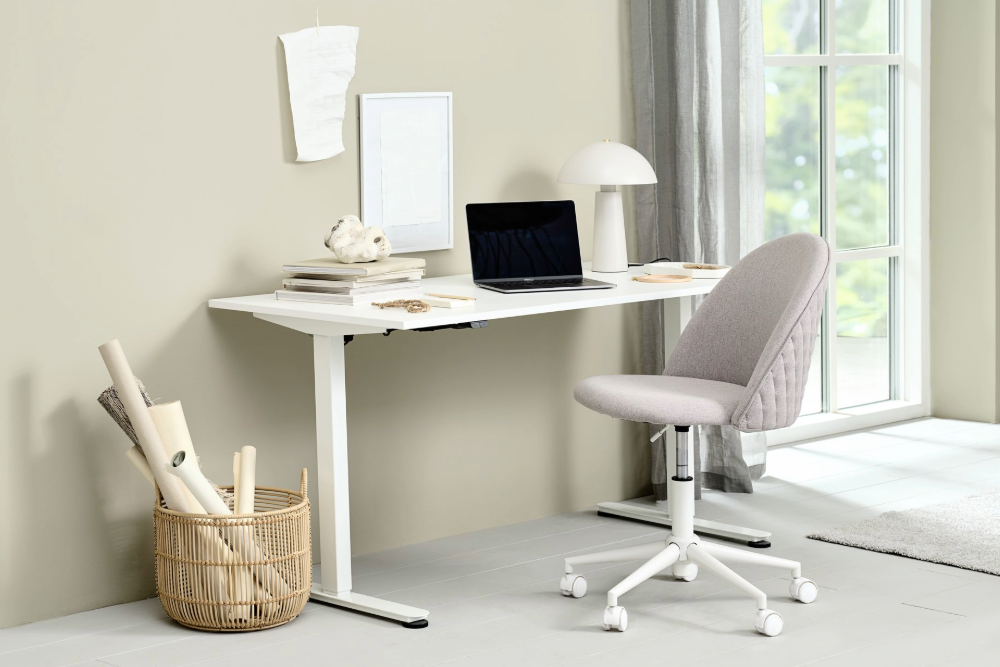 Uredske stolice i radni stolovi