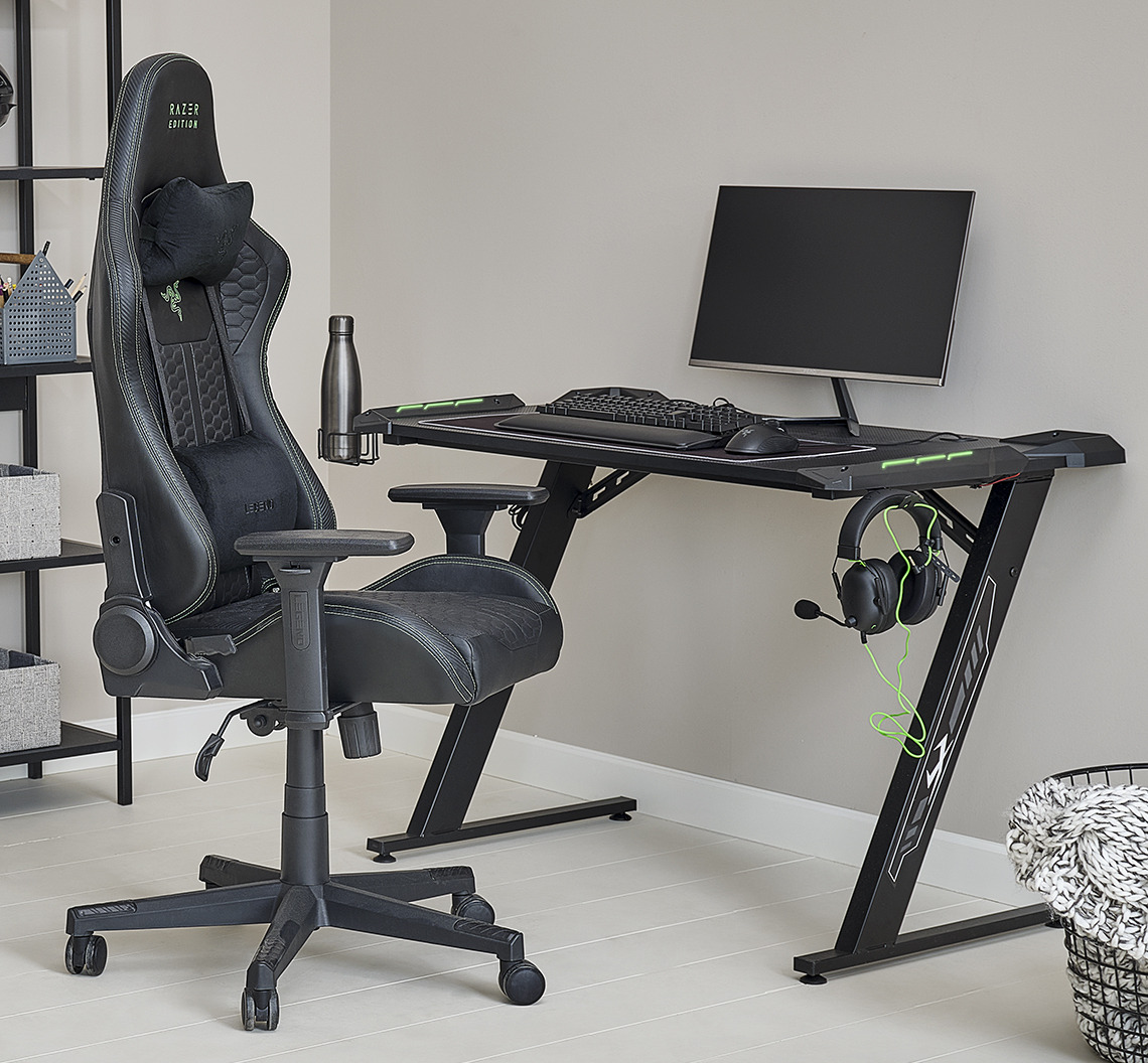 Gamingstol s LED svjetlima i držačem za čaše