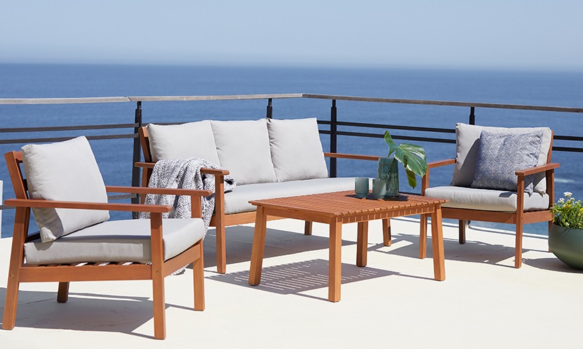 Lounge vrtna garnitura - stol, dvosjed i 2 lounge stolice , na terasi uz more